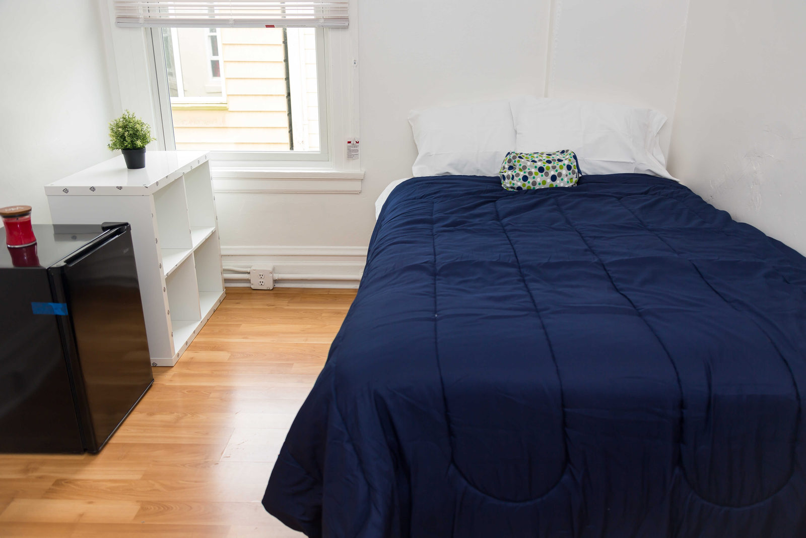 371 Columbus Avenue Fully Furnished Single Room